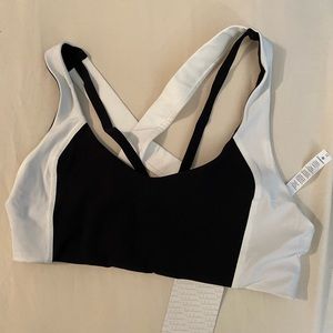 NWT Lululemon sports Bra